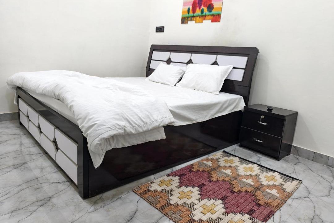 Photo of Bedroom in Mahmoorganj