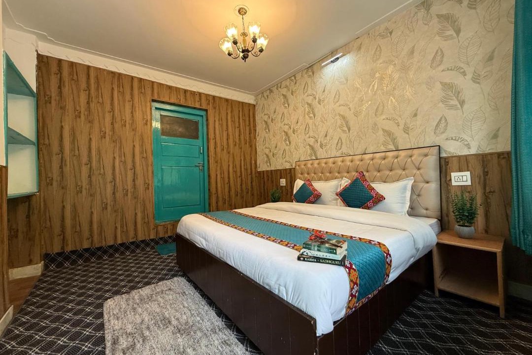 Photo of Bedroom in Jibhi