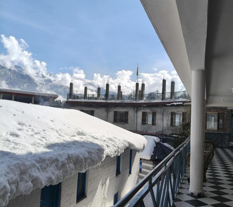 Photo of Others in Old Manali