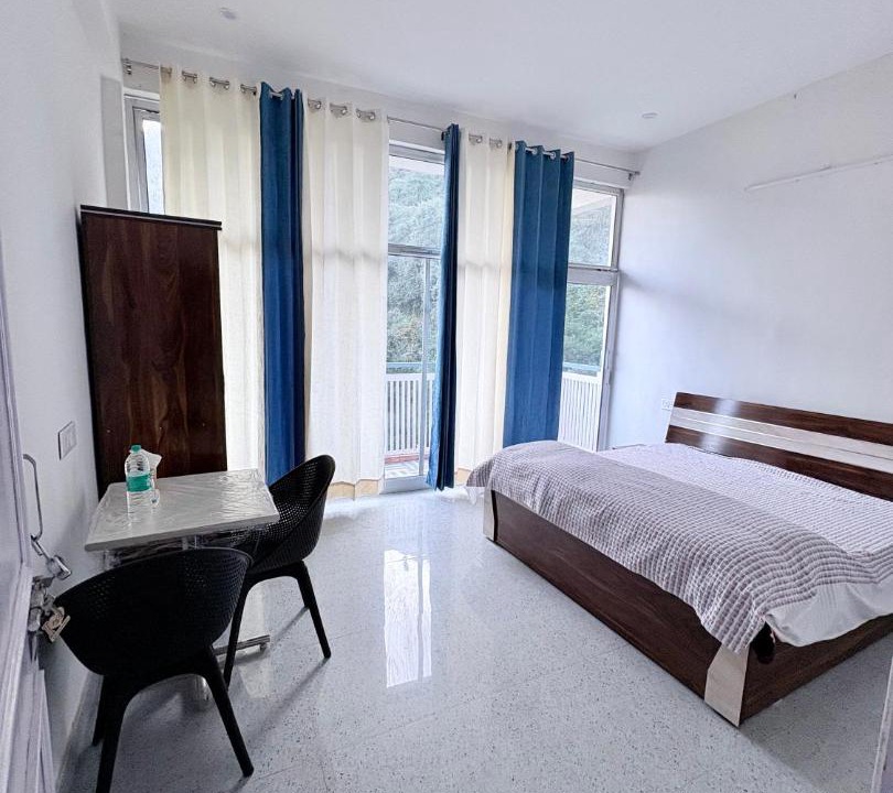 Photo of Bedroom in The Mall Road