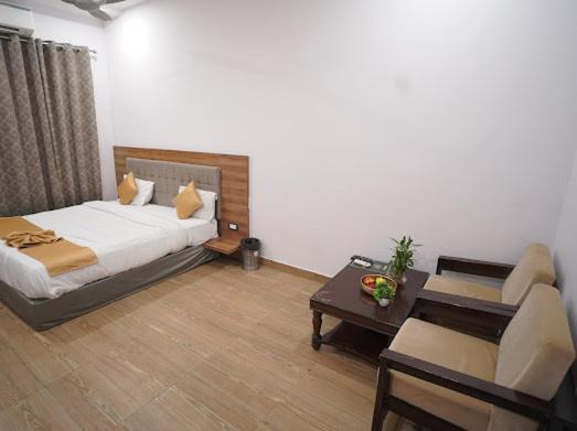 Photo of Bedroom in Chinhat
