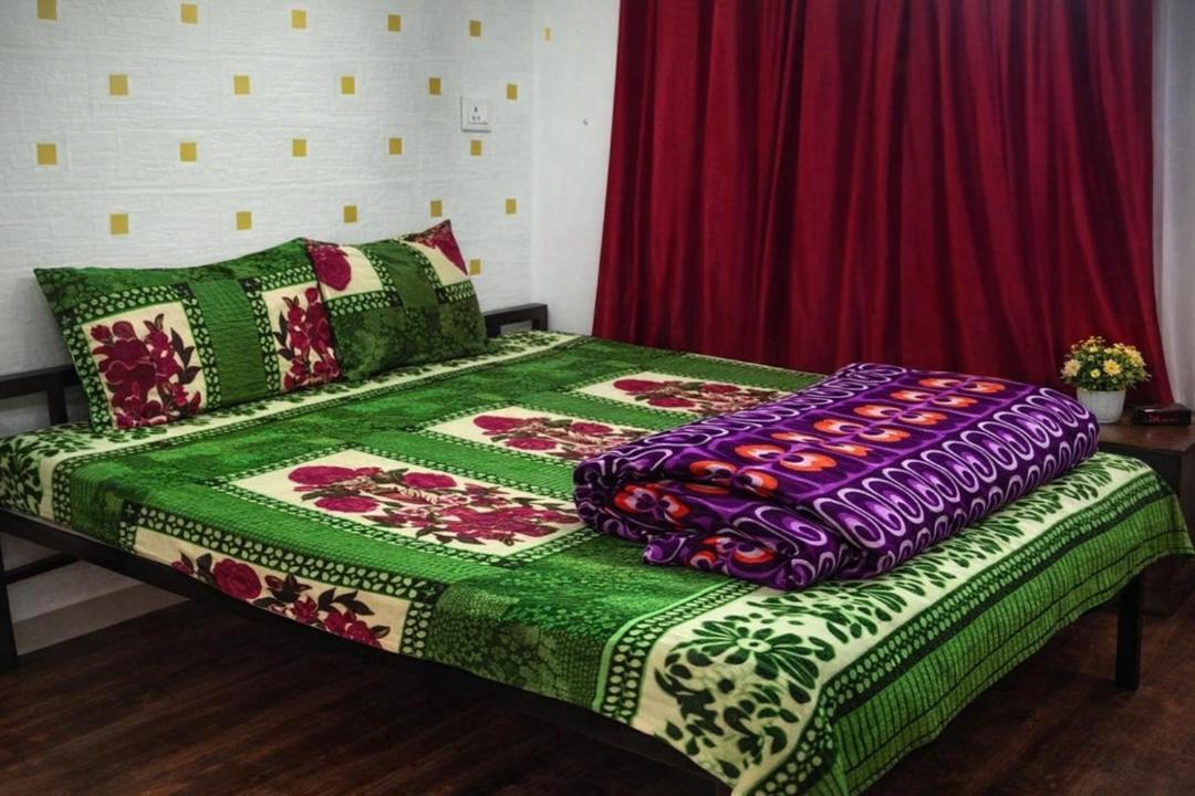 Photo of Bedroom in The Mall Road