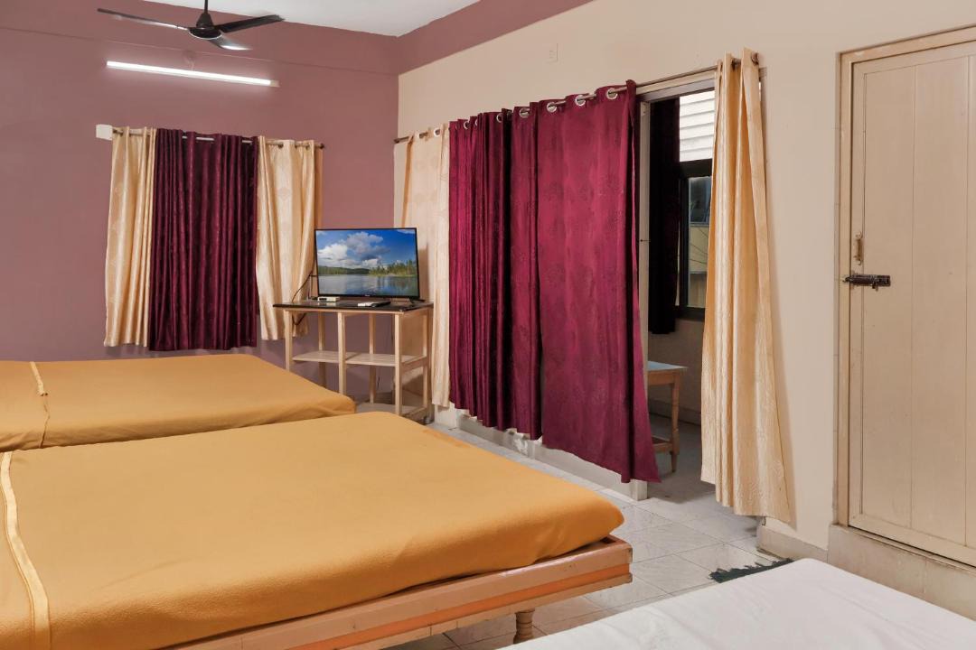 Photo of Bedroom in Salem