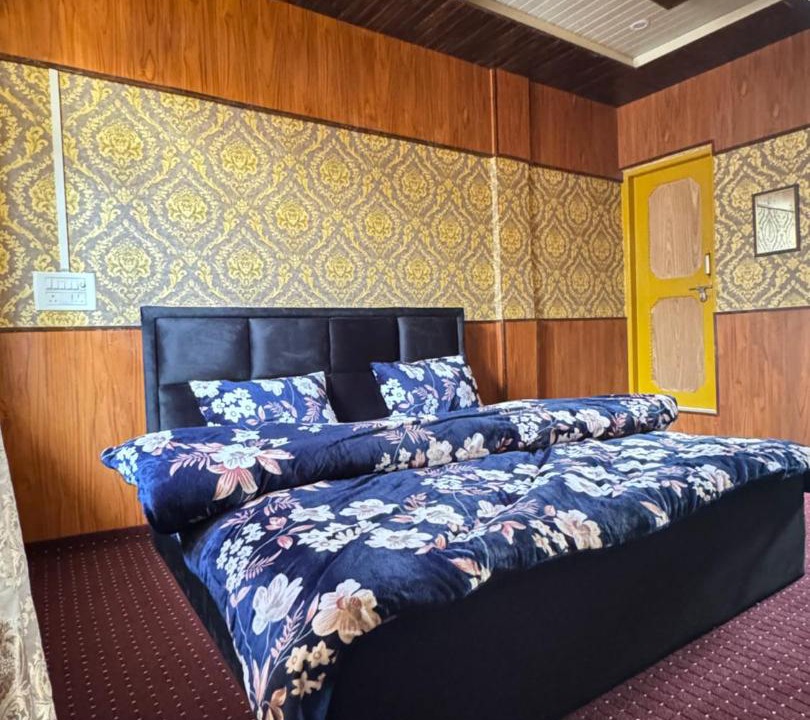 Photo of Bedroom in Harwan