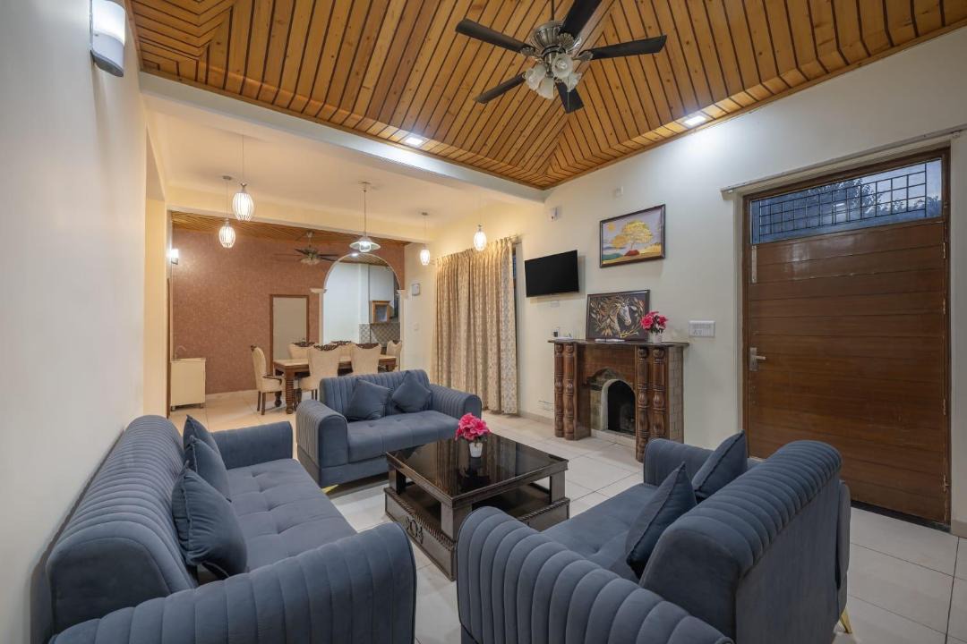 Photo of Livingroom in Dharampur