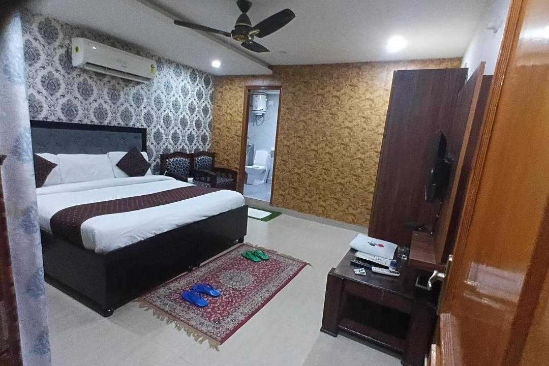 Photo of Bedroom in Sector 45