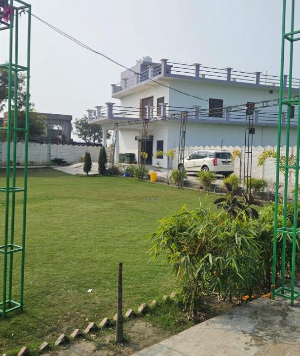 Photo of Others in Etah