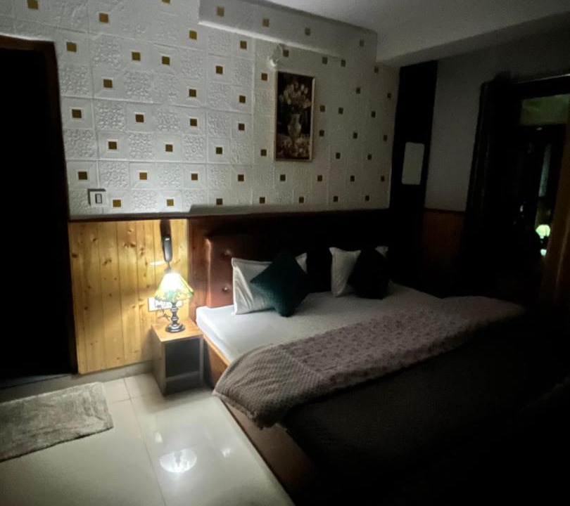 Photo of Bedroom in Sarahan