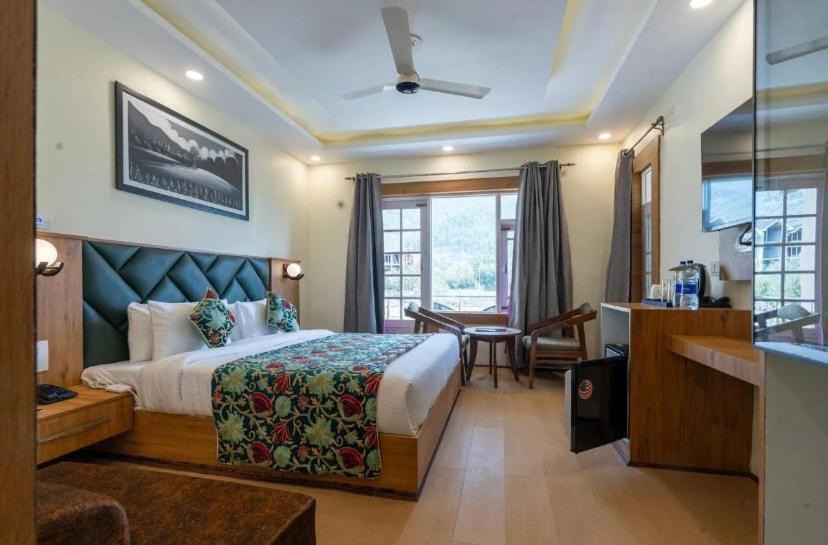 Photo of Bedroom in Pahalgam