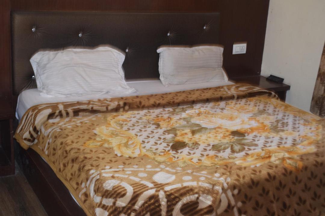 Photo of Bedroom in New Manali