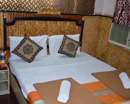 Photo of Bedroom in Triplicane