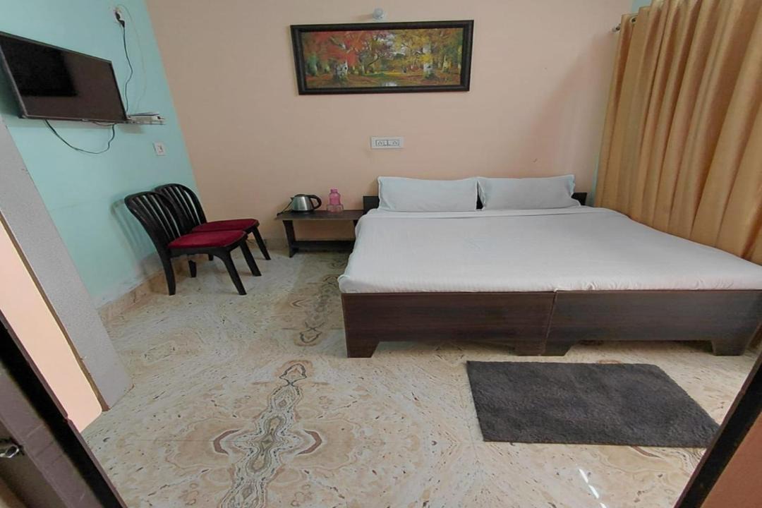 Photo of Bedroom in Lansdowne