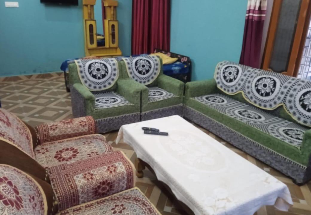 Photo of Livingroom in Barkot