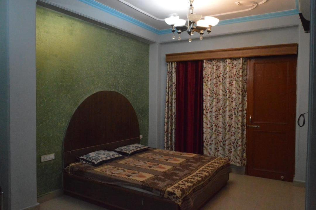 Photo of Bedroom in Mashobra