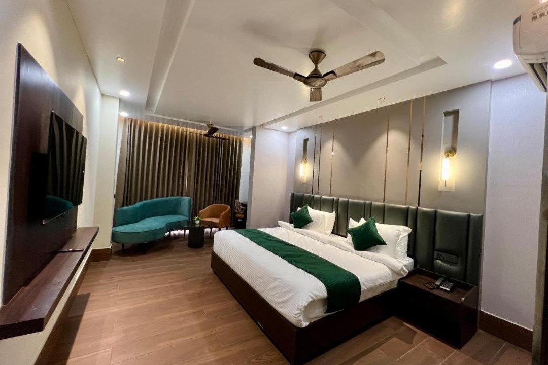 Photo of Bedroom in Lansdowne