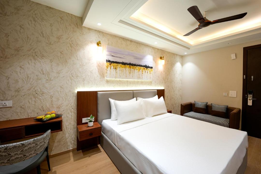 Photo of Bedroom in DLF Phase 3