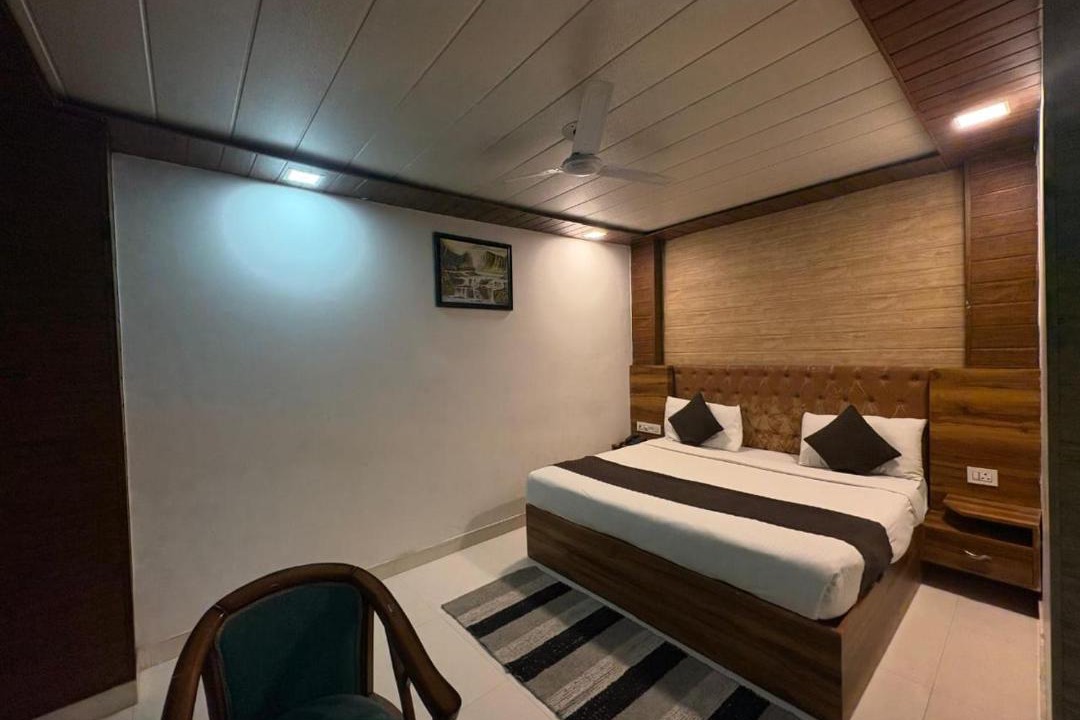 Photo of Bedroom in Chanakyapuri