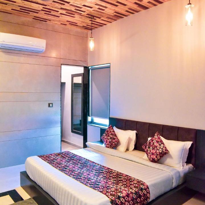 Photo of Bedroom in Achrol