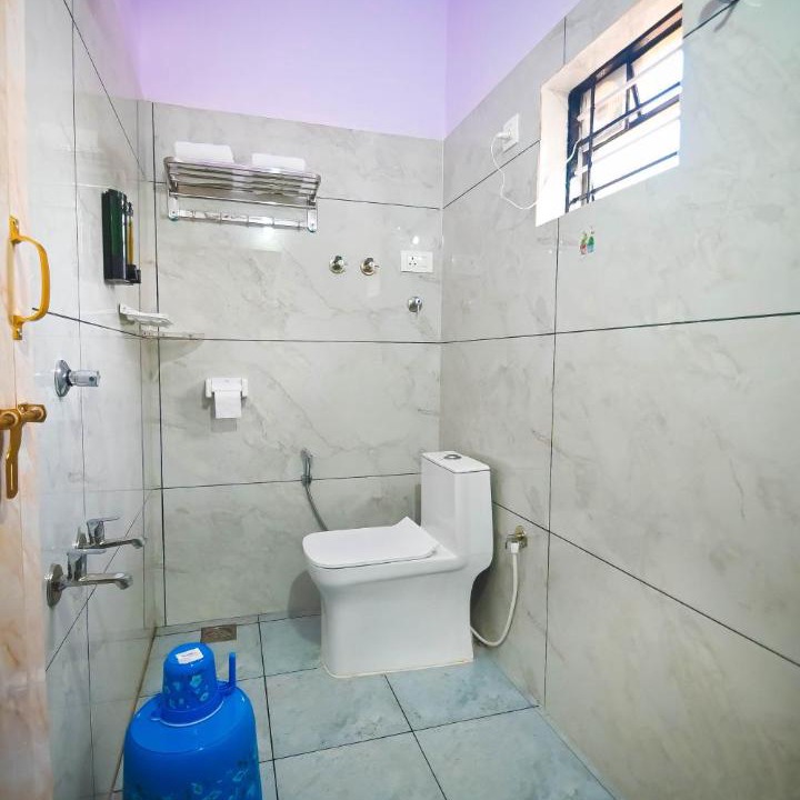 Photo of Bathroom in Murudeshwara