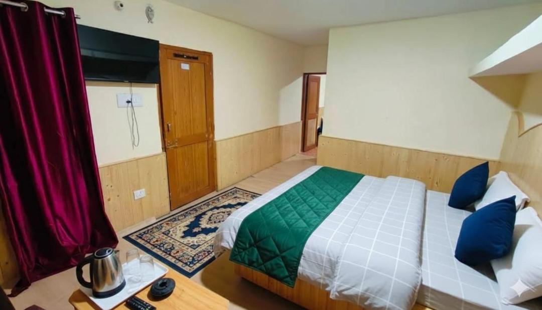 Photo of Bedroom in New Manali