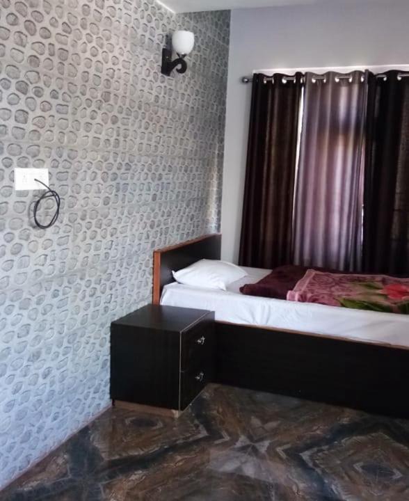 Photo of Bedroom in Rishop