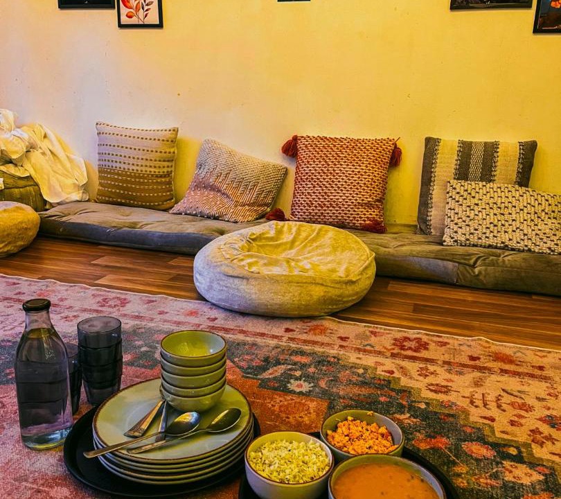 Photo of Livingroom in Jibhi