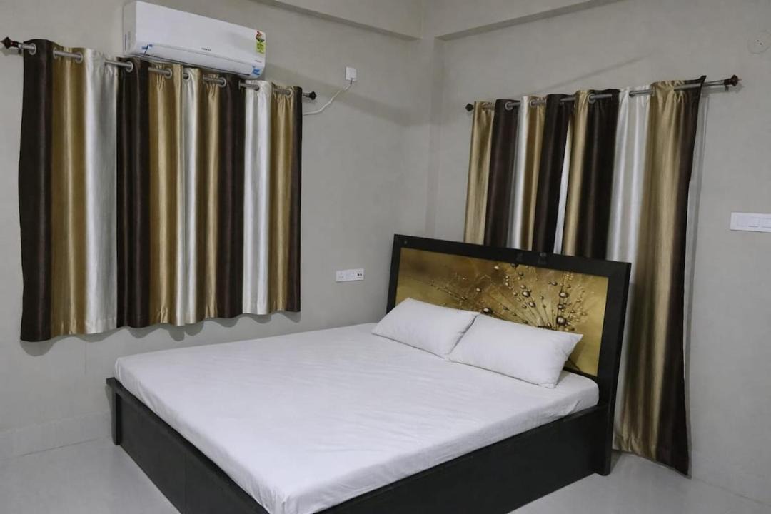 Photo of Bedroom in Deoghar