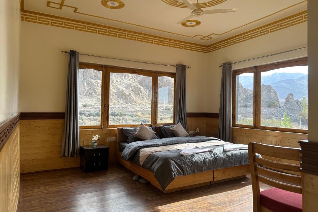 Photo of Bedroom in She