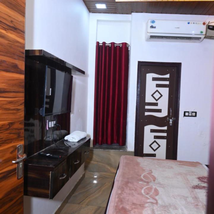 Photo of Bedroom in Meerut