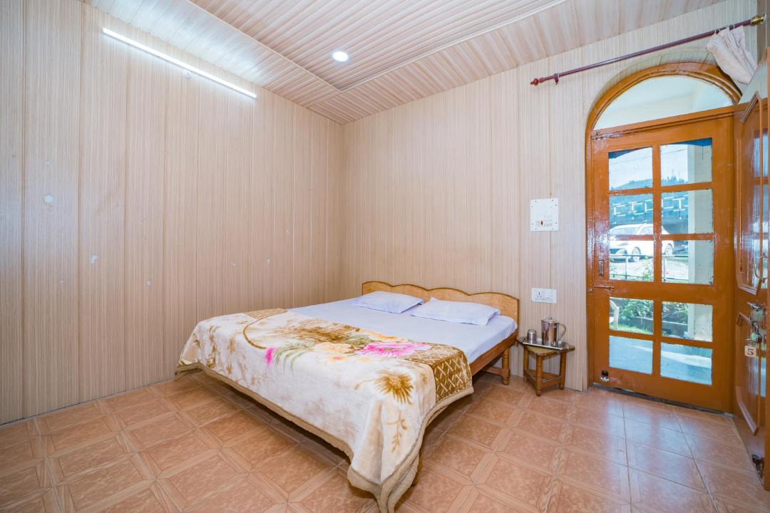 Photo of Bedroom in Barot
