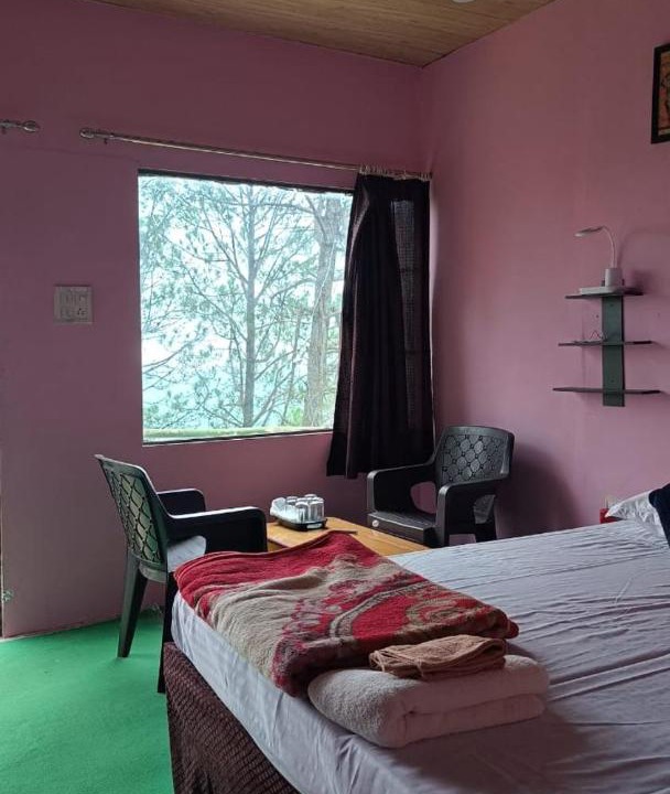Photo of Bedroom in Lansdowne