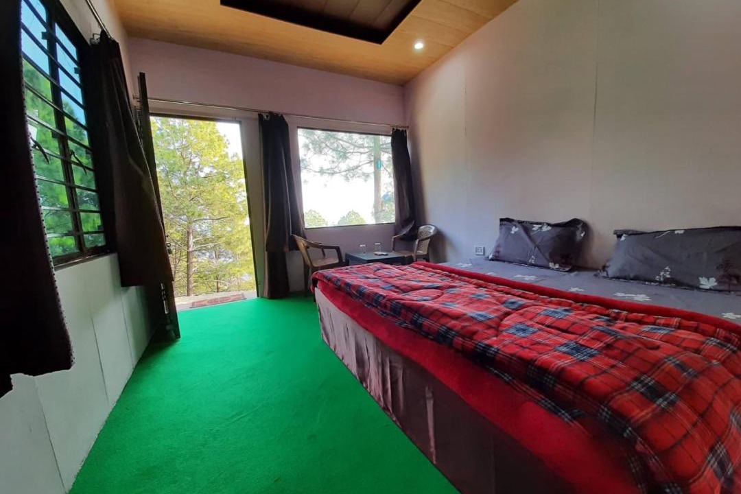Photo of Bedroom in Lansdowne