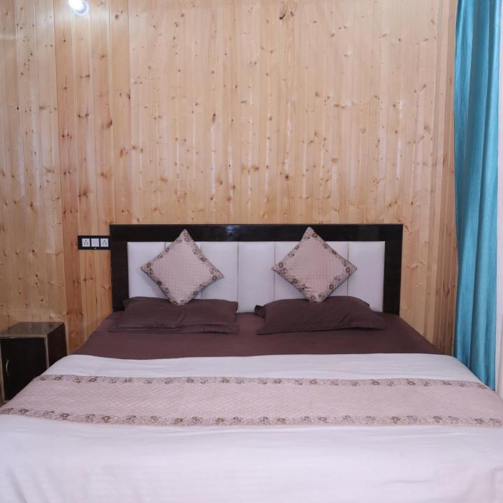Photo of Bedroom in Narainkoti