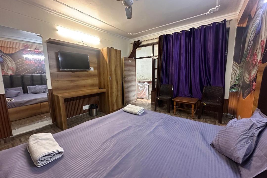 Photo of Bedroom in Bhagsu Nag