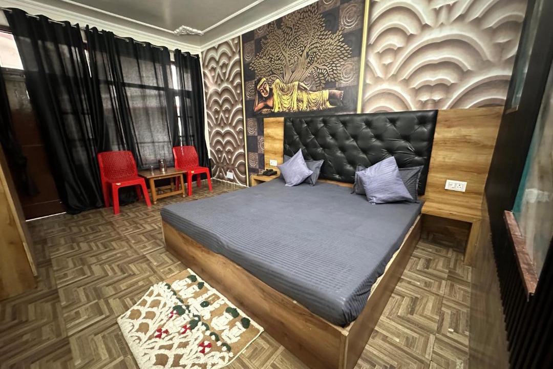 Photo of Bedroom in Bhagsu Nag