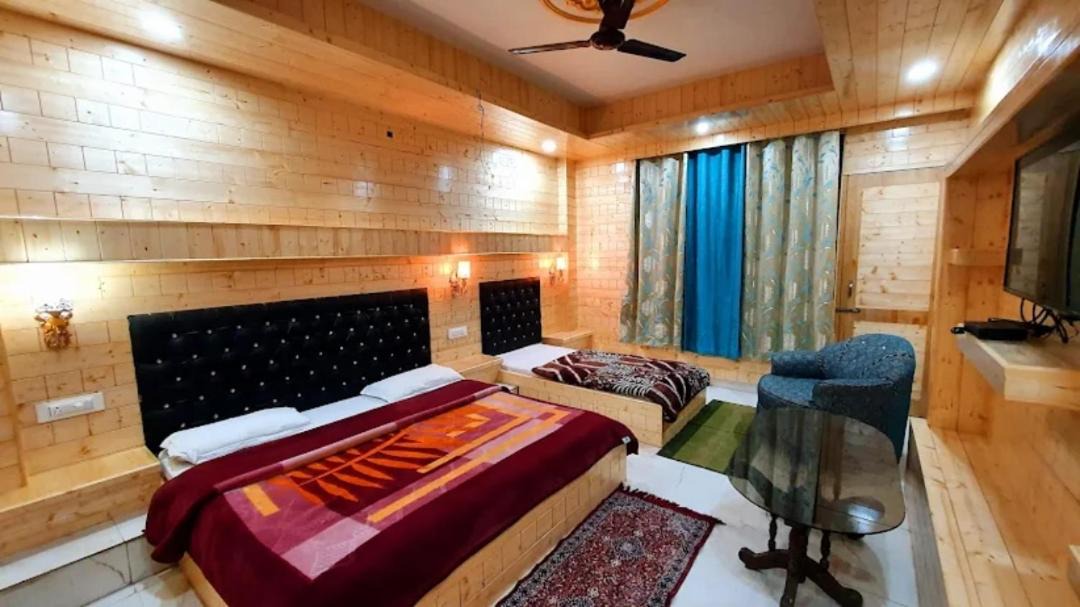 Photo of Others in Kasol
