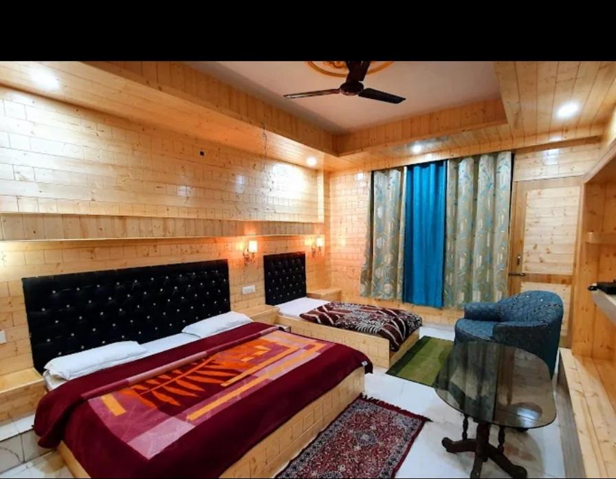Photo of Others in Kasol