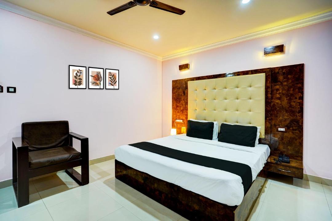 Photo of Bedroom in Shivaji Nagar