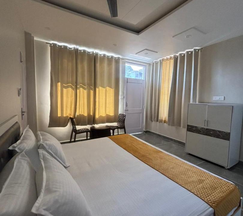 Photo of Bedroom in Bhagsu Nag