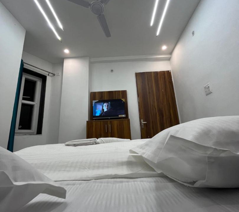 Photo of Bedroom in Tapovan