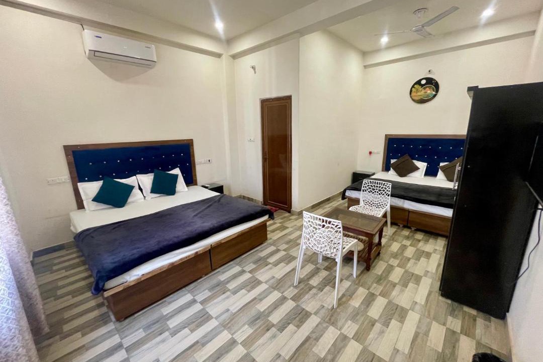 Photo of Bedroom in Mahmoorganj
