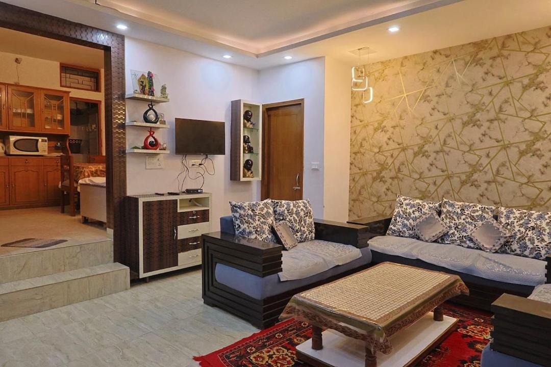 Photo of Livingroom in The Mall Road