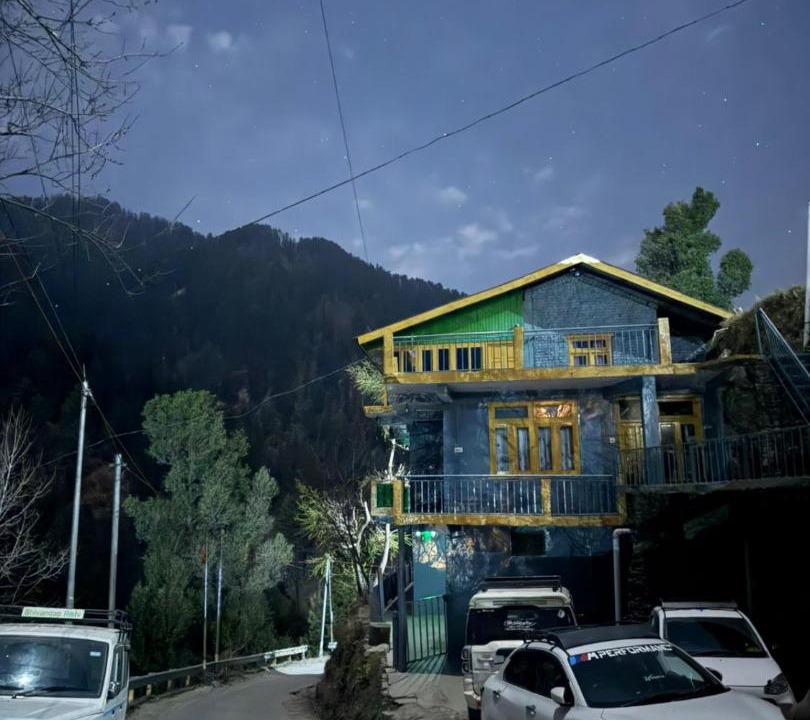Photo of Others in Shoja