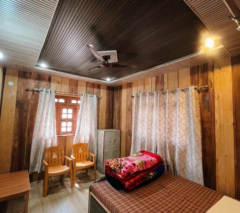 Photo of Bedroom in Dugalbitta