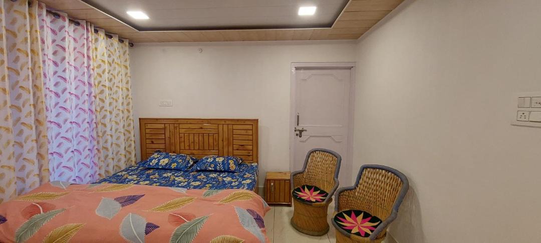Photo of Bedroom in Brahmaur