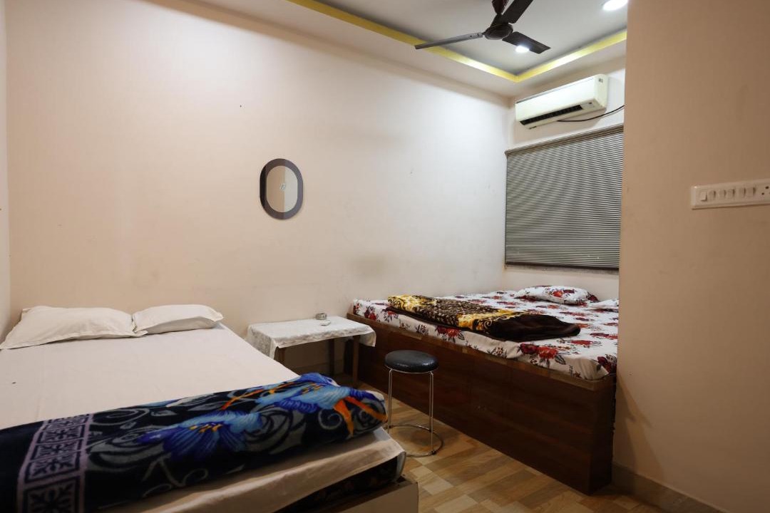 Photo of Bedroom in Dharmatala