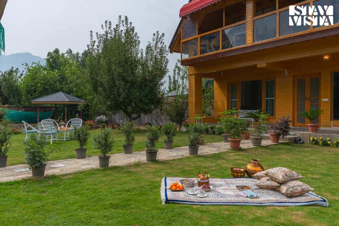 Photo of Others in Nishat-Shalimar