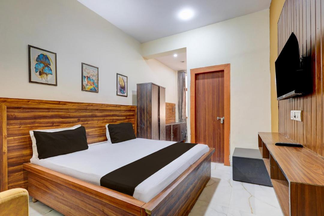 Photo of Bedroom in Noida
