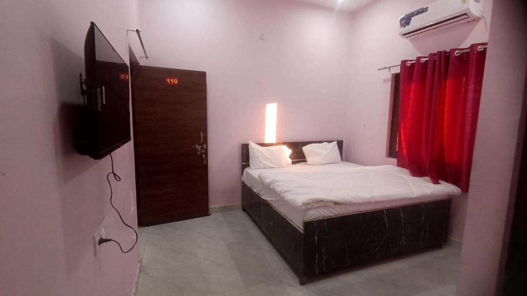 Photo of Bedroom in Haldwani