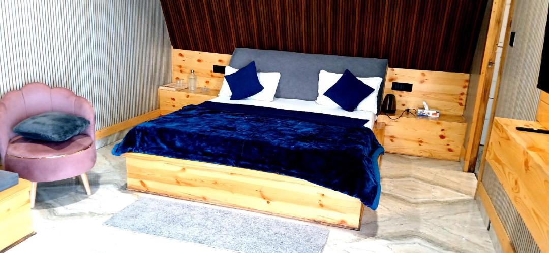 Photo of Bedroom in Dhanaulti